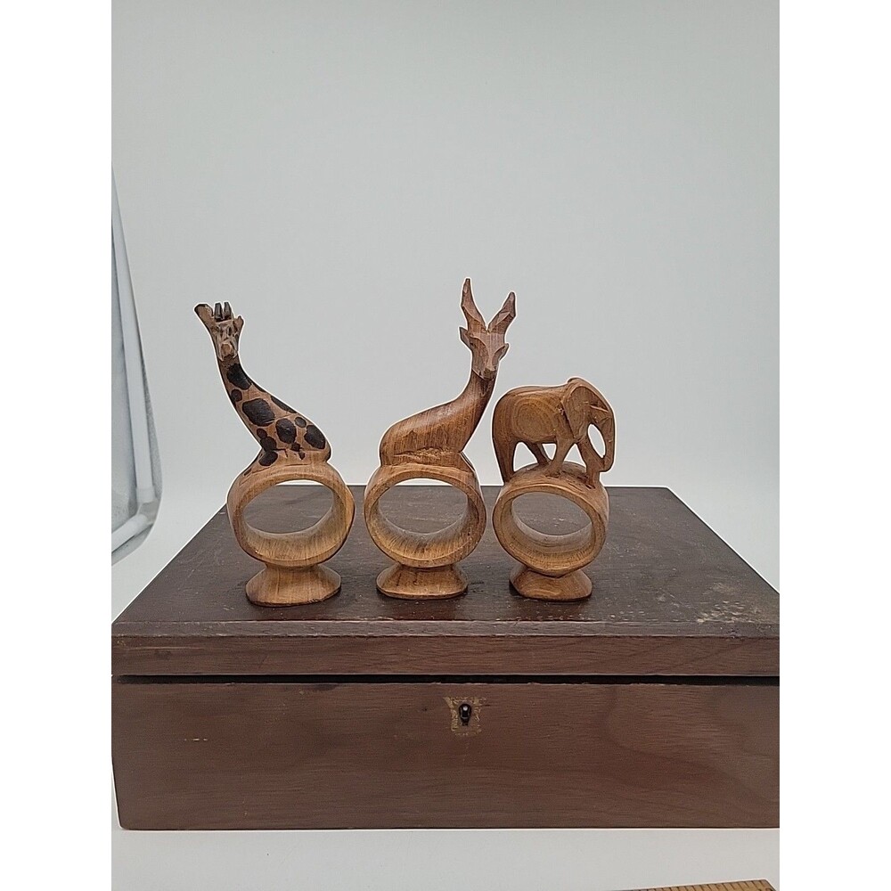 3 Vtg Hand Carved African Safari Animal Wooden Napkin Holder Rings Giraffe Wood